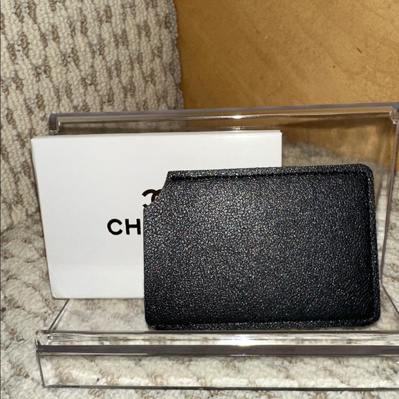 Chanel Black Mirror/card Holder - Picture 4 of 4